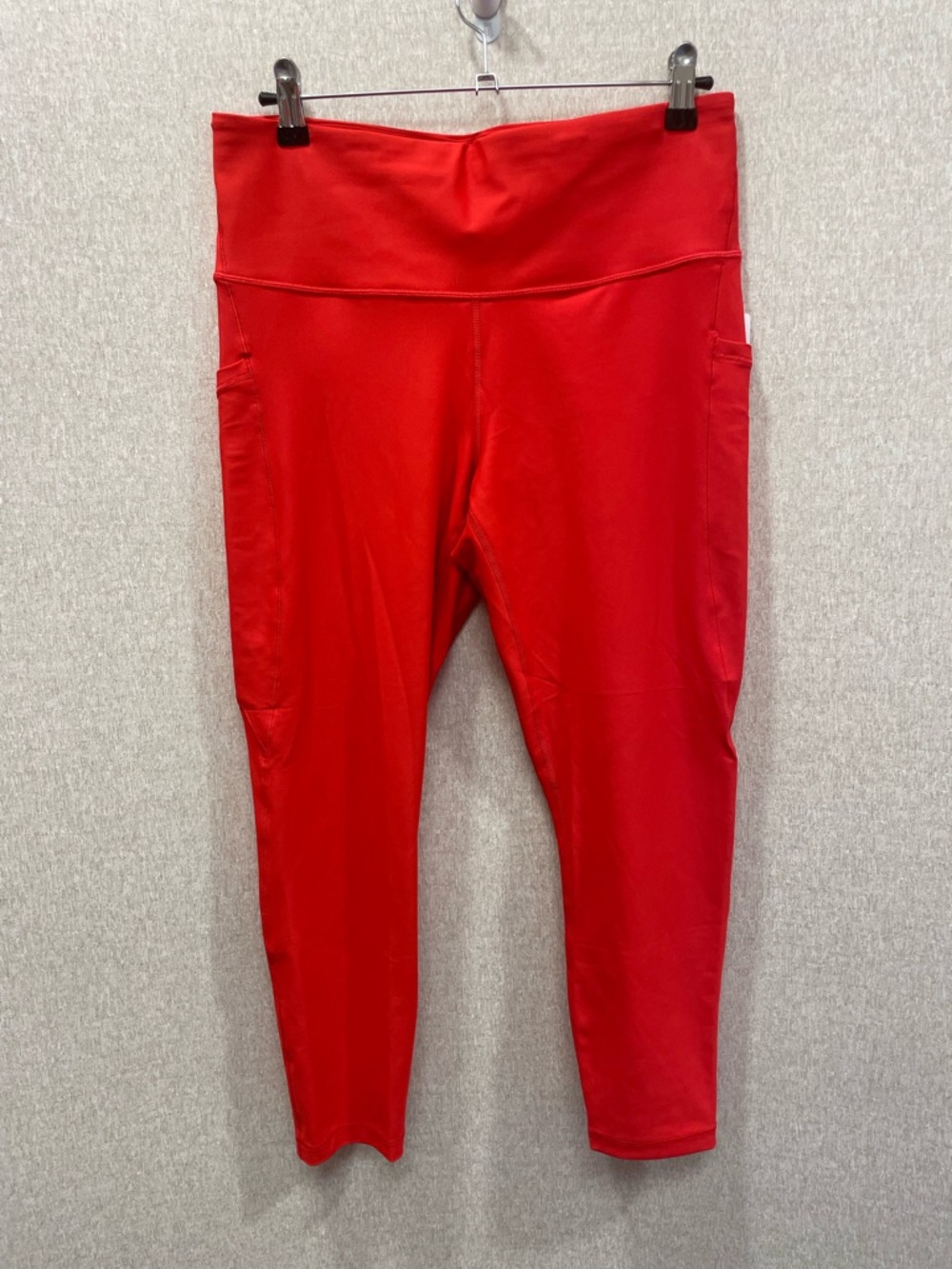 NWT Athleta Interval Stash 7/8 Tight